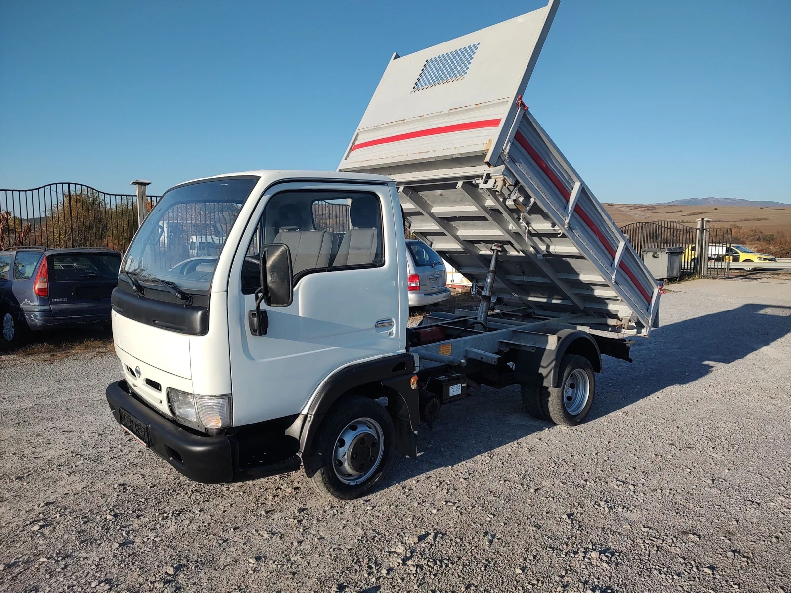 Nissan Kabstar  - изображение 3
