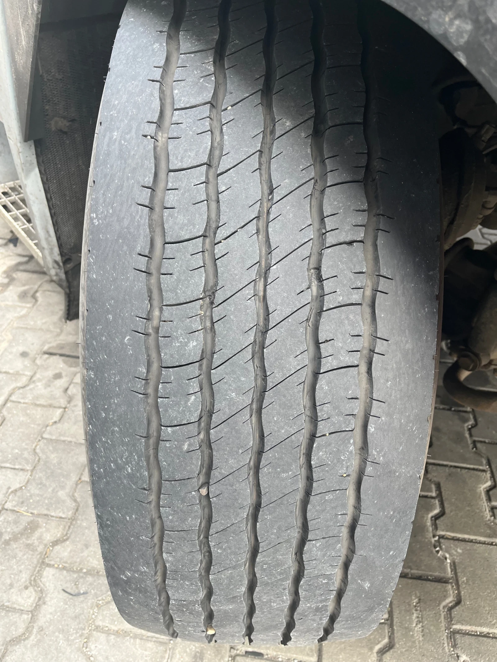 Renault Magnum 13.460 - изображение 7