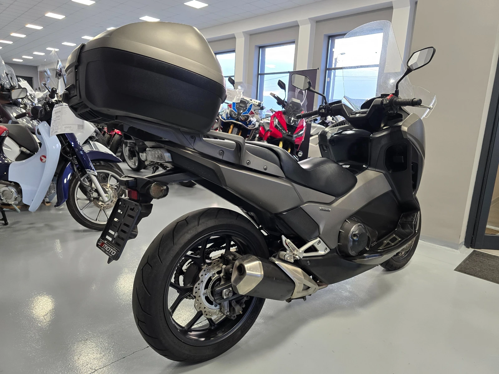 Honda Integra 750S, ABs-Led! - изображение 4