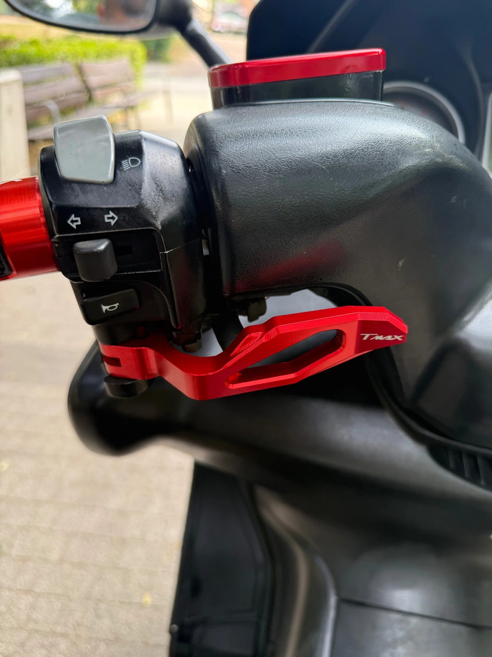 Yamaha T-max 500i - изображение 10