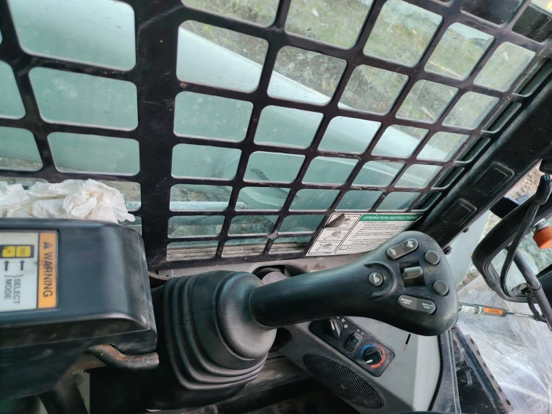 Мини челни товарачи Bobcat S550, снимка 8 - Индустриална техника - 53269055