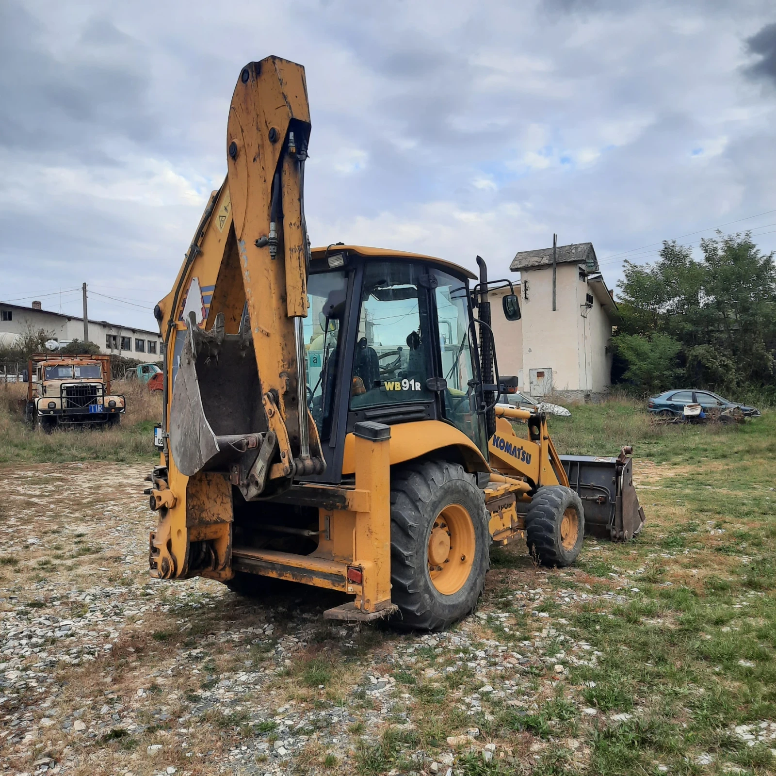 Багер Komatsu Wb91r-5  - изображение 3
