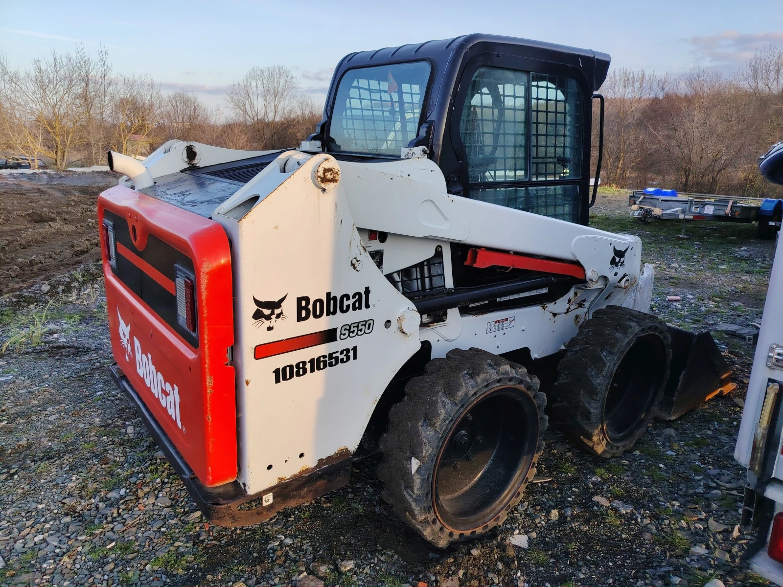 Мини челни товарачи Bobcat S550 - изображение 2