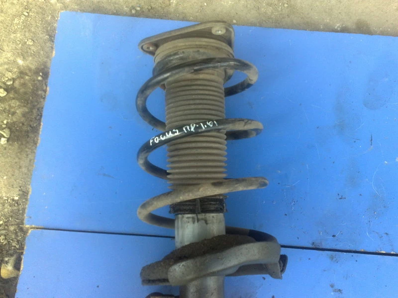 пружина предна за Форд Фокус 1.6i 07г. автоматик (хечбек)