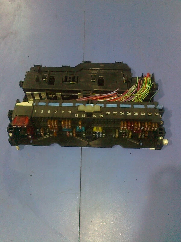 Бушониера,бишонно табло за БМВ Е46 320Д 