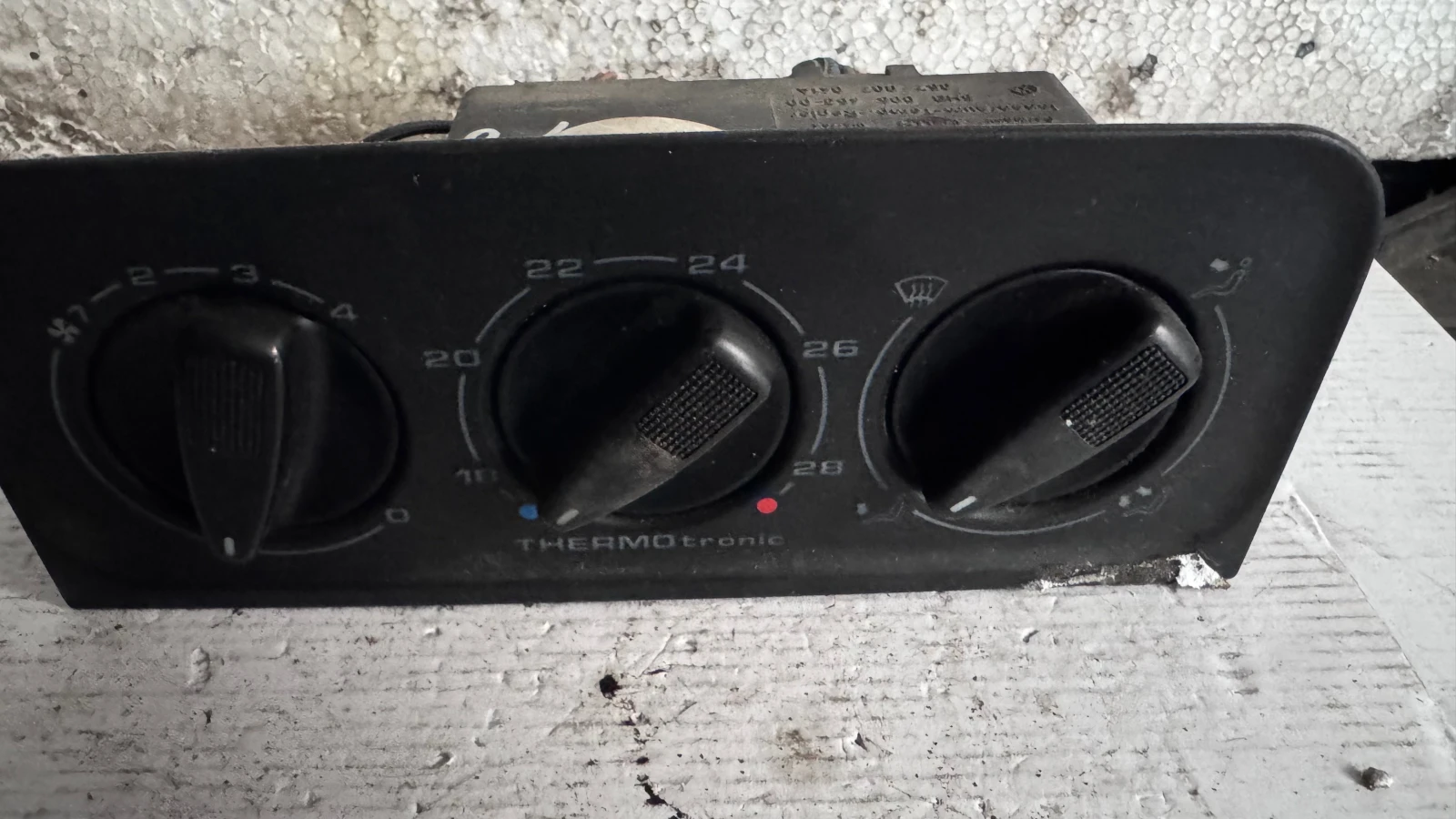   /  /  a VW Vento  - 357907041A / H0820045 | Mobile.bg   1