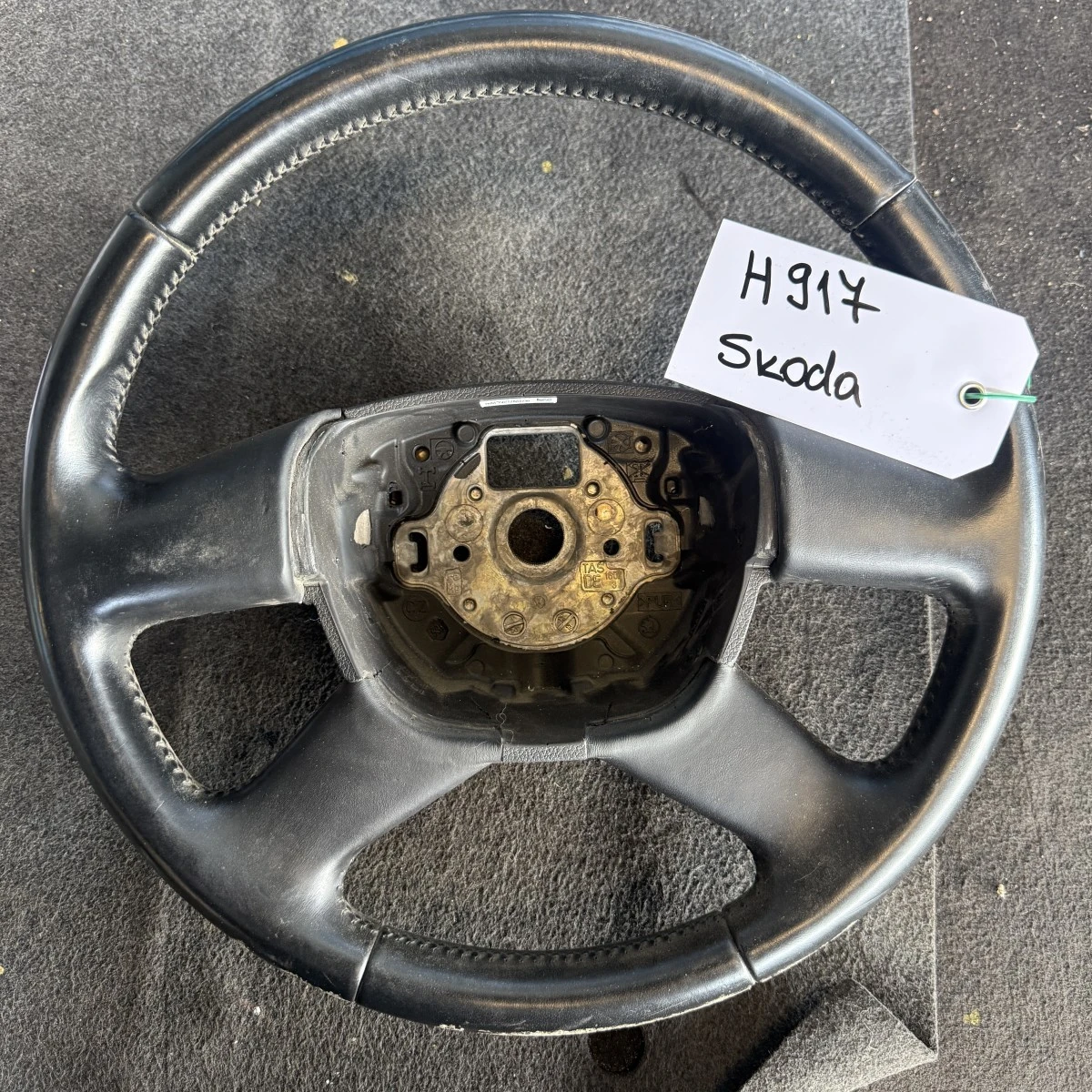 Четирилъчев волан за Skoda Fabia 2 Octavia Yeti Superb 2 3T0419091S E74 ном 917