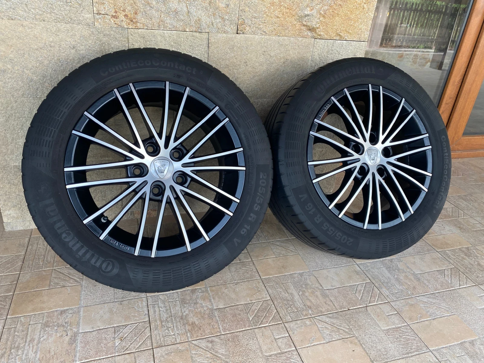 Гуми с джанти Continental 205/55R16, снимка 6 - Гуми и джанти - 55204741