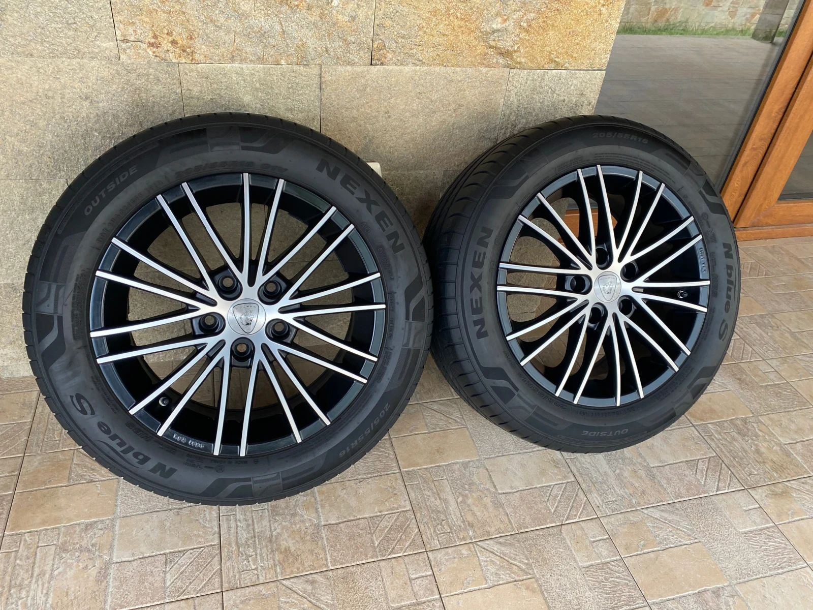 Гуми с джанти Continental 205/55R16, снимка 4 - Гуми и джанти - 55204741