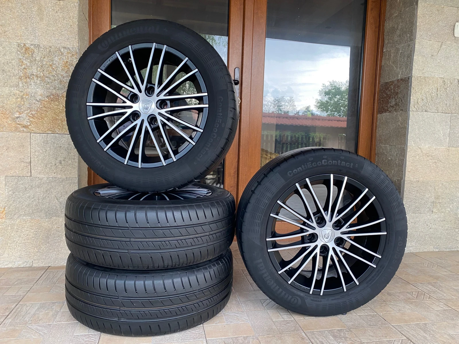 Гуми с джанти Continental 205/55R16