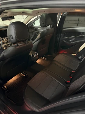 Mercedes-Benz E 350 4matic, снимка 17