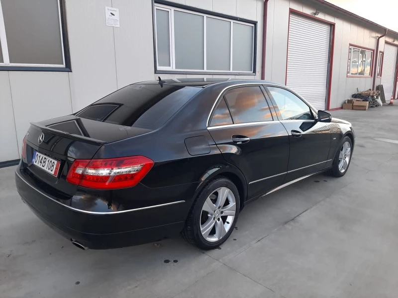 Mercedes-Benz E 350 3,5i АВАНГАРД, КАТО НОВА. , снимка 5 - Автомобили и джипове - 44119366