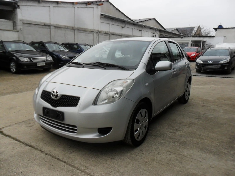 Toyota Yaris 1, 0i-ITALY-KLIMATIK, снимка 1 - Автомобили и джипове - 44672324