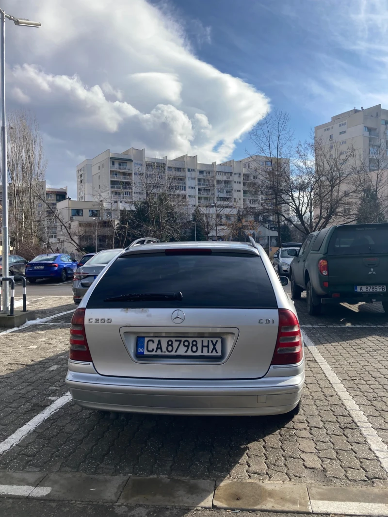 Mercedes-Benz C 220, снимка 5 - Автомобили и джипове - 48057872