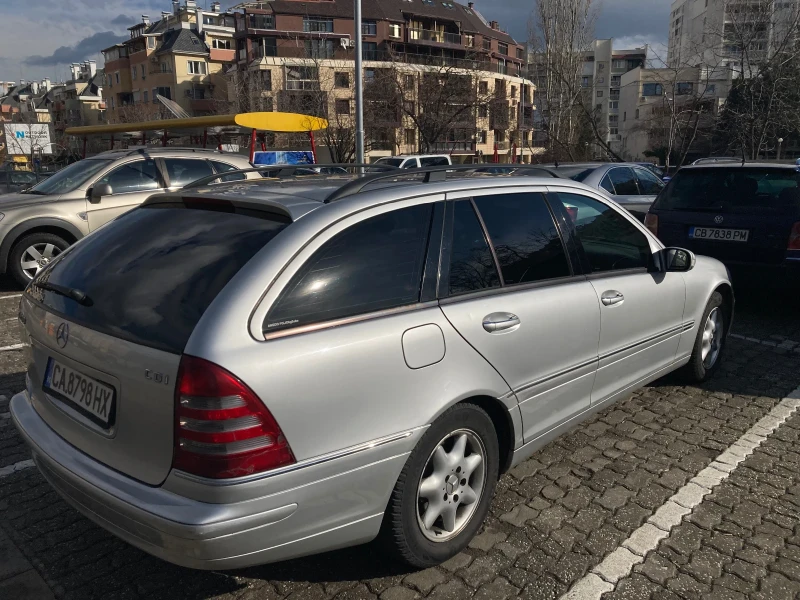 Mercedes-Benz C 220, снимка 6 - Автомобили и джипове - 48057872