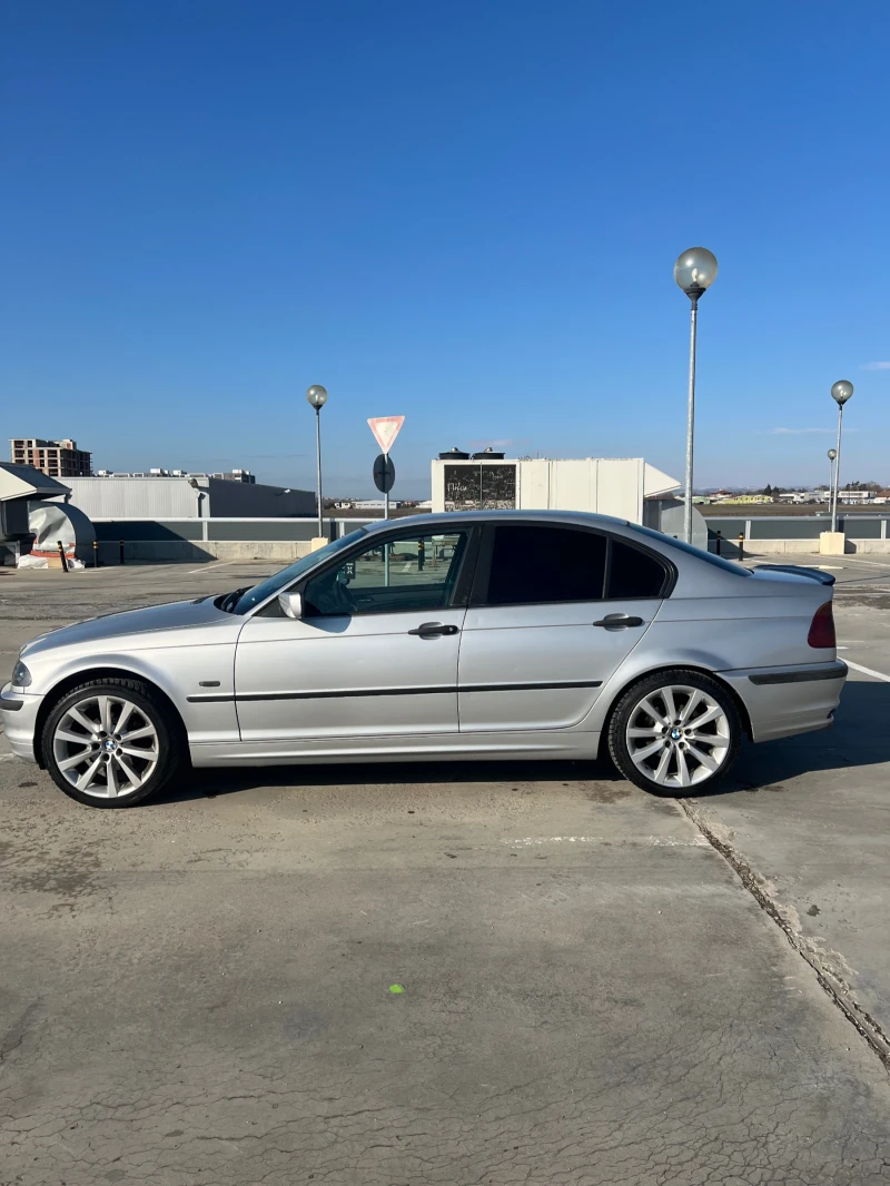 BMW 318, снимка 3 - Автомобили и джипове - 48706892