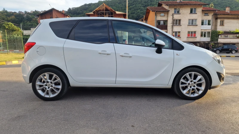Opel Meriva 1.4, снимка 8 - Автомобили и джипове - 52641658