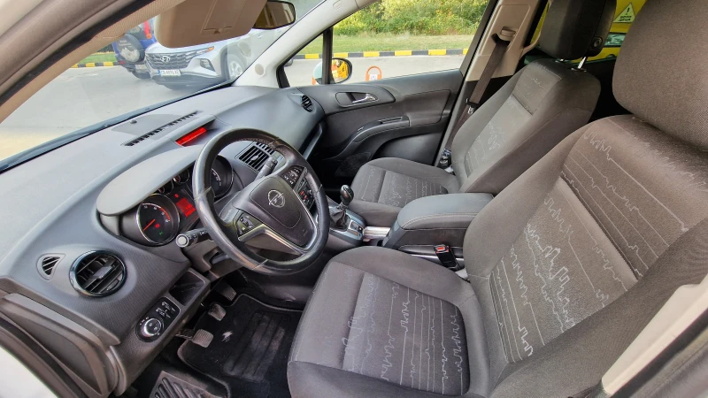 Opel Meriva 1.4, снимка 12 - Автомобили и джипове - 52641658