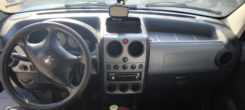 Peugeot Partner 1.4, снимка 9 - Автомобили и джипове - 52514422