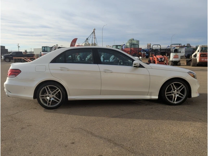 Mercedes-Benz E 400 * E400 4MATIC AWD/Nav/Pano/Cam IN HOUSE LEASING * , снимка 8 - Автомобили и джипове - 52688648