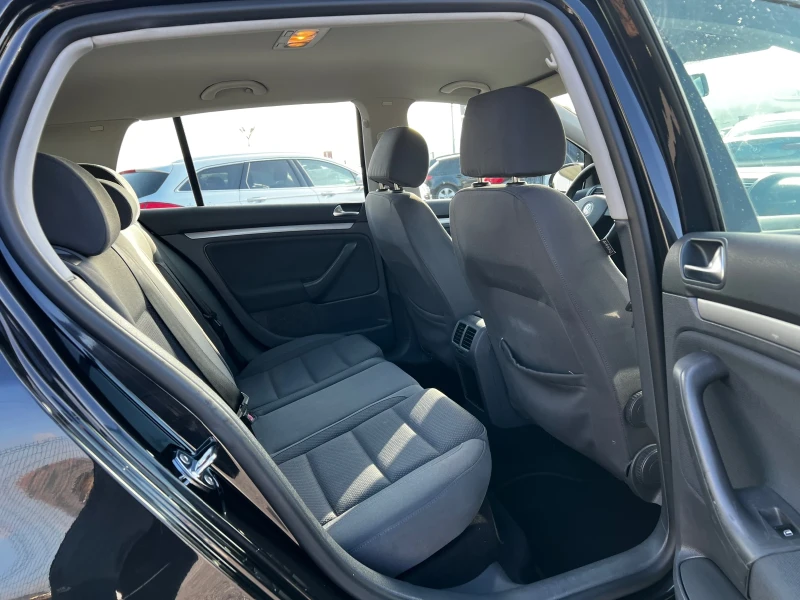 VW Golf 1.9TDI TOP, снимка 14 - Автомобили и джипове - 52883815