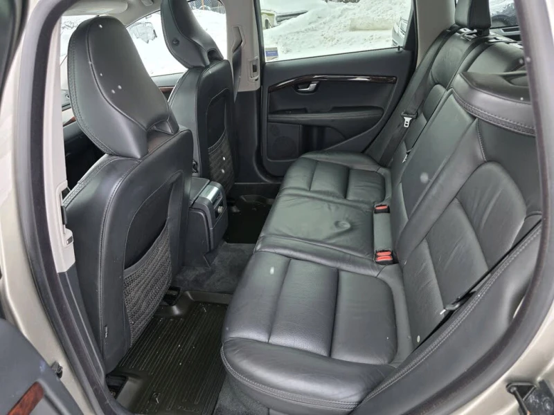 Volvo Xc70 * T6* АвтоКредит (ЦЕНА ДО БГ), снимка 15 - Автомобили и джипове - 53204349