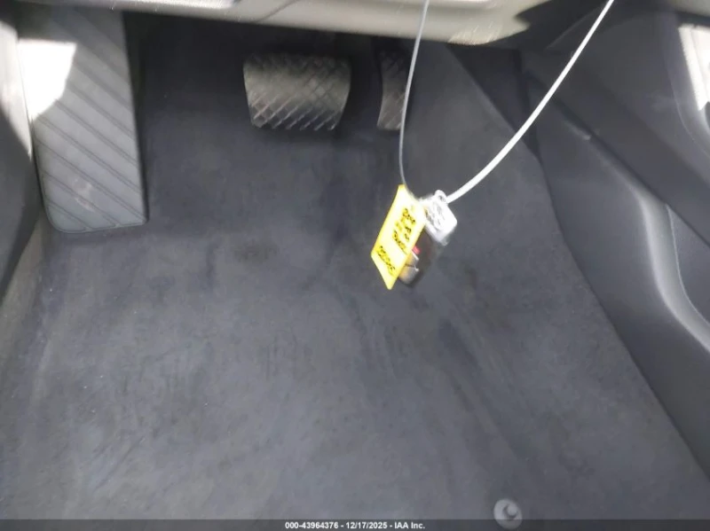 Audi A4 2l 40 Premium/40 Titanium Premium, снимка 11 - Автомобили и джипове - 53391228