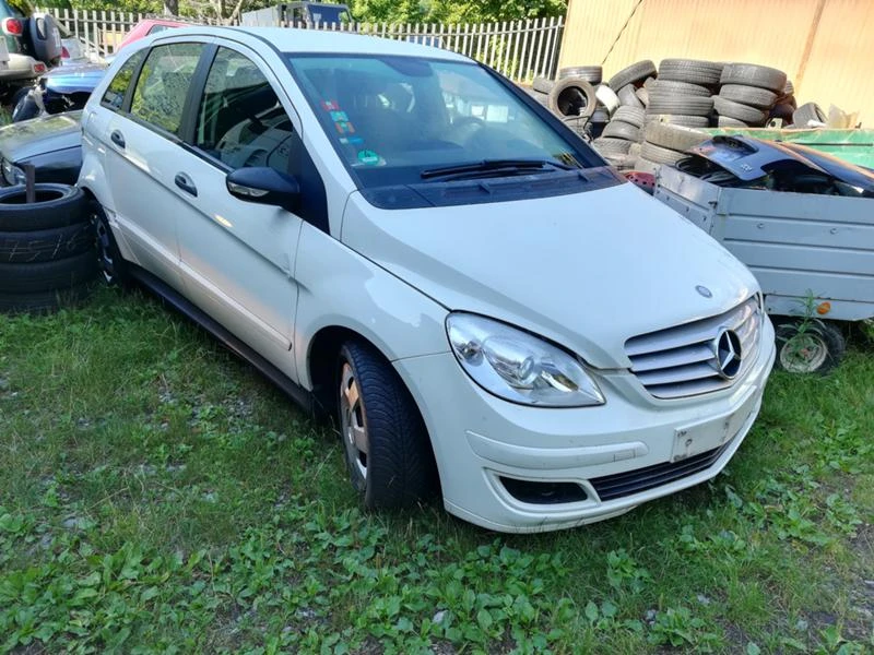 Mercedes-Benz B 180 АВТОМАТ/ЧАСТИ, снимка 1 - Автомобили и джипове - 30174641