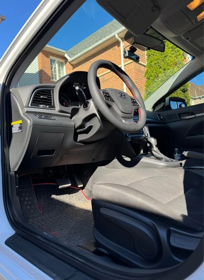 Hyundai Elantra FWD * * CARFAX * * АВТОКРЕДИТ - изображение 10