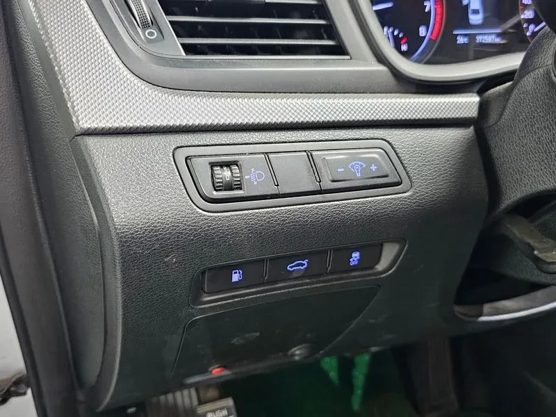 Hyundai Sonata, снимка 15 - Автомобили и джипове - 55733973