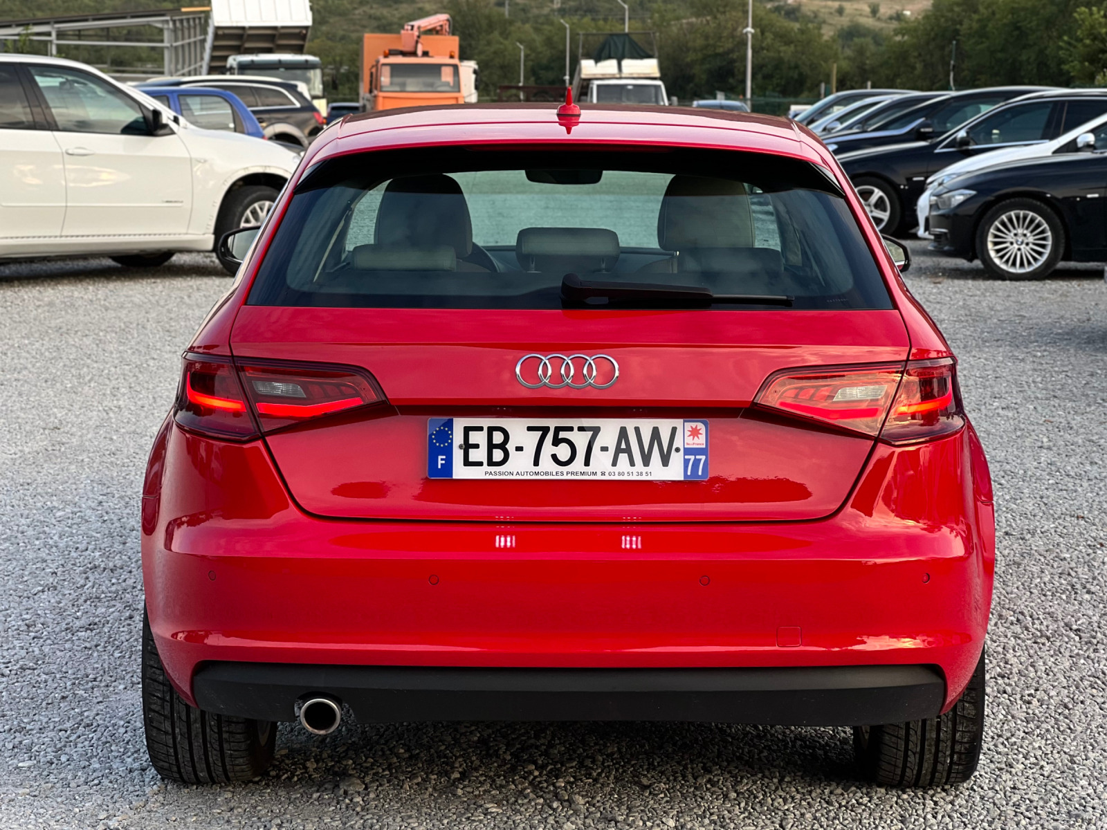 Audi A3 1.6TDi КОЖА НАВИ АЛКАНТАРА - изображение 5