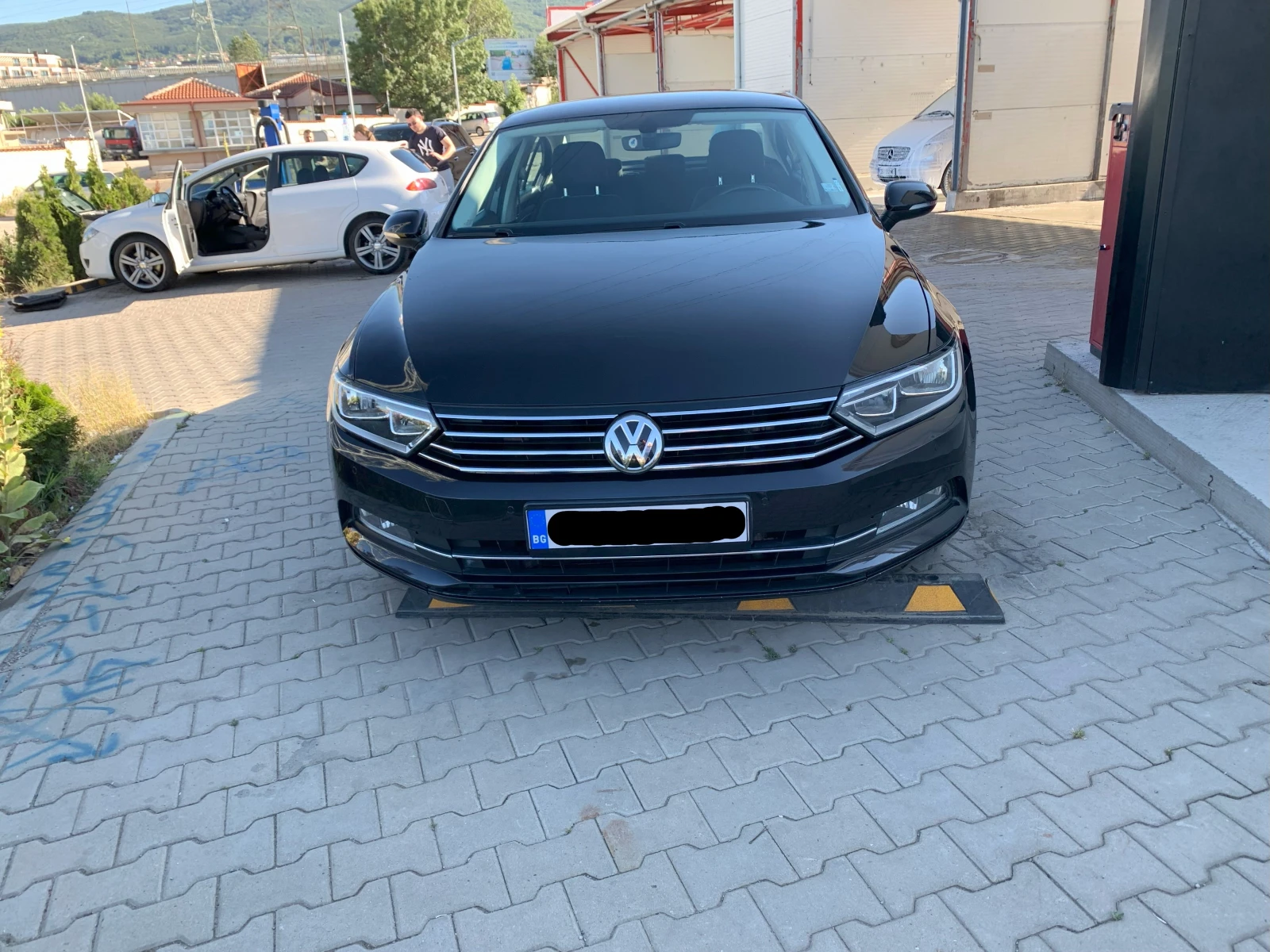 VW Passat 2.0TDI DSG-6 - изображение 5