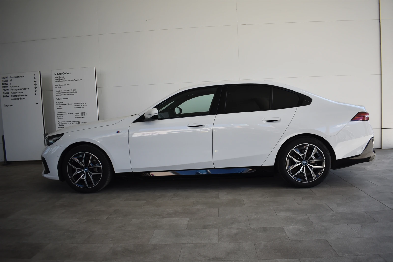 BMW i5 xDrive40 - изображение 3