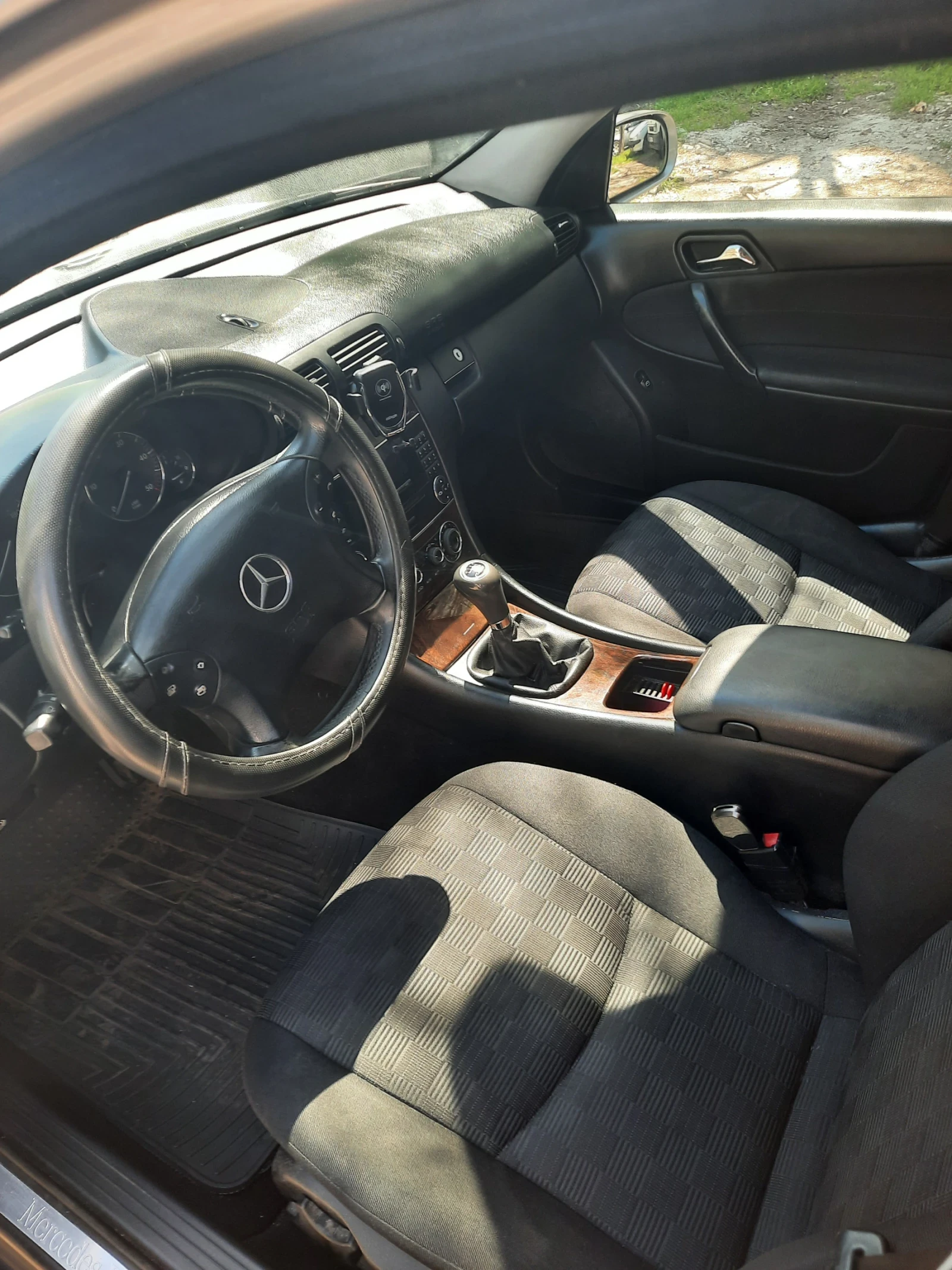 Mercedes-Benz C 220  - изображение 4