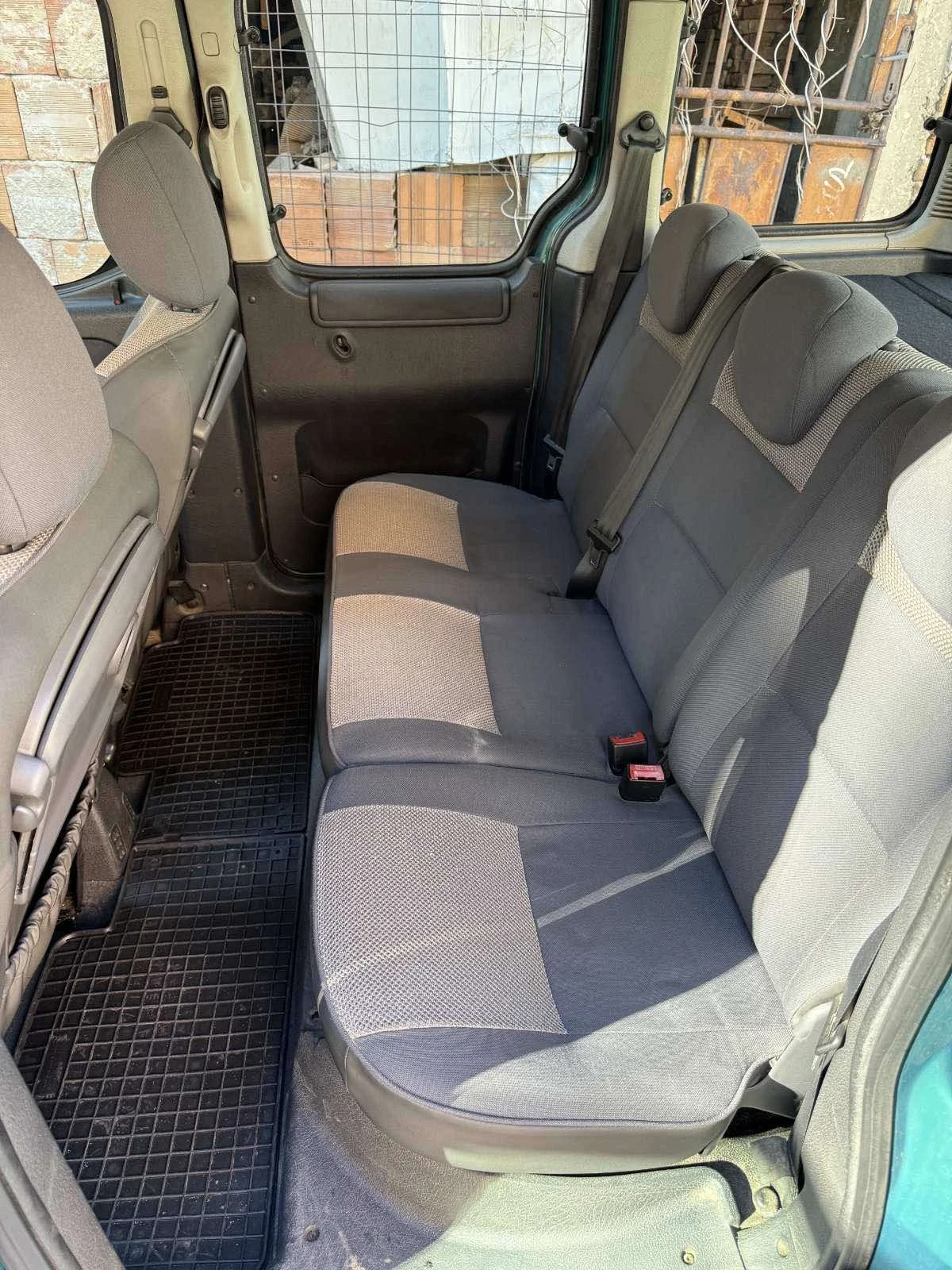 Citroen Berlingo 2.0 HDI - изображение 8