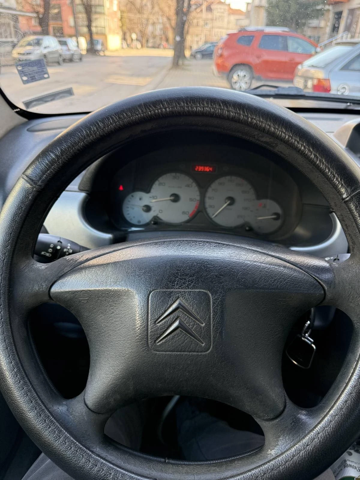 Citroen Berlingo 2.0 HDI - изображение 7
