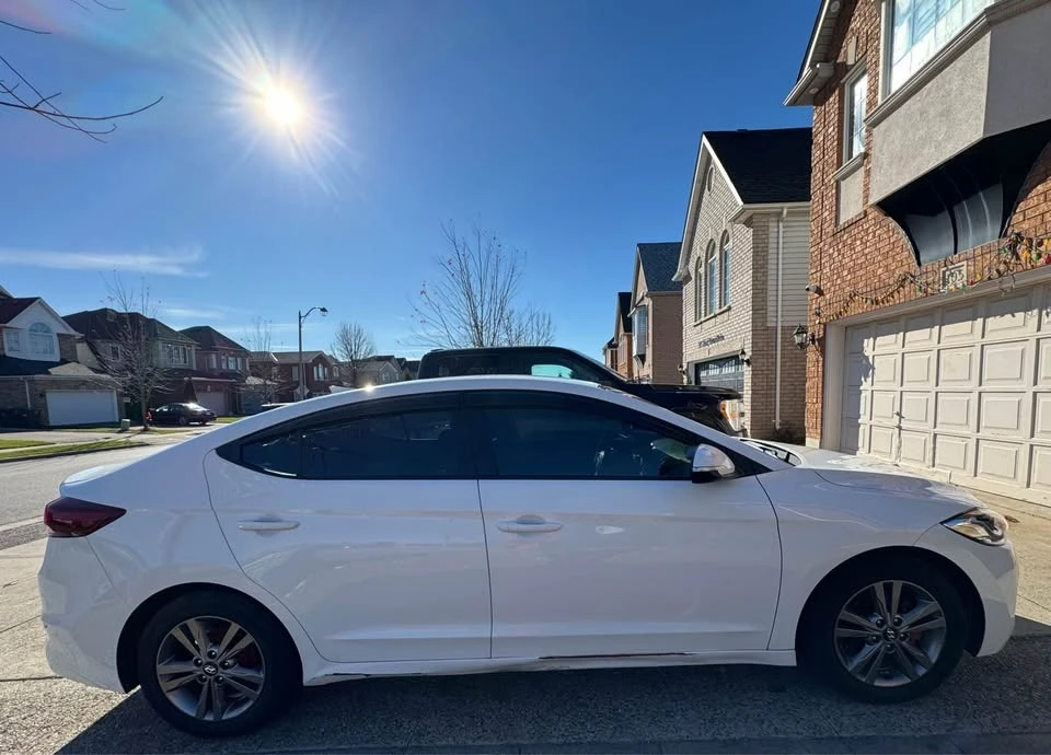 Hyundai Elantra FWD * * CARFAX * * АВТОКРЕДИТ - изображение 6