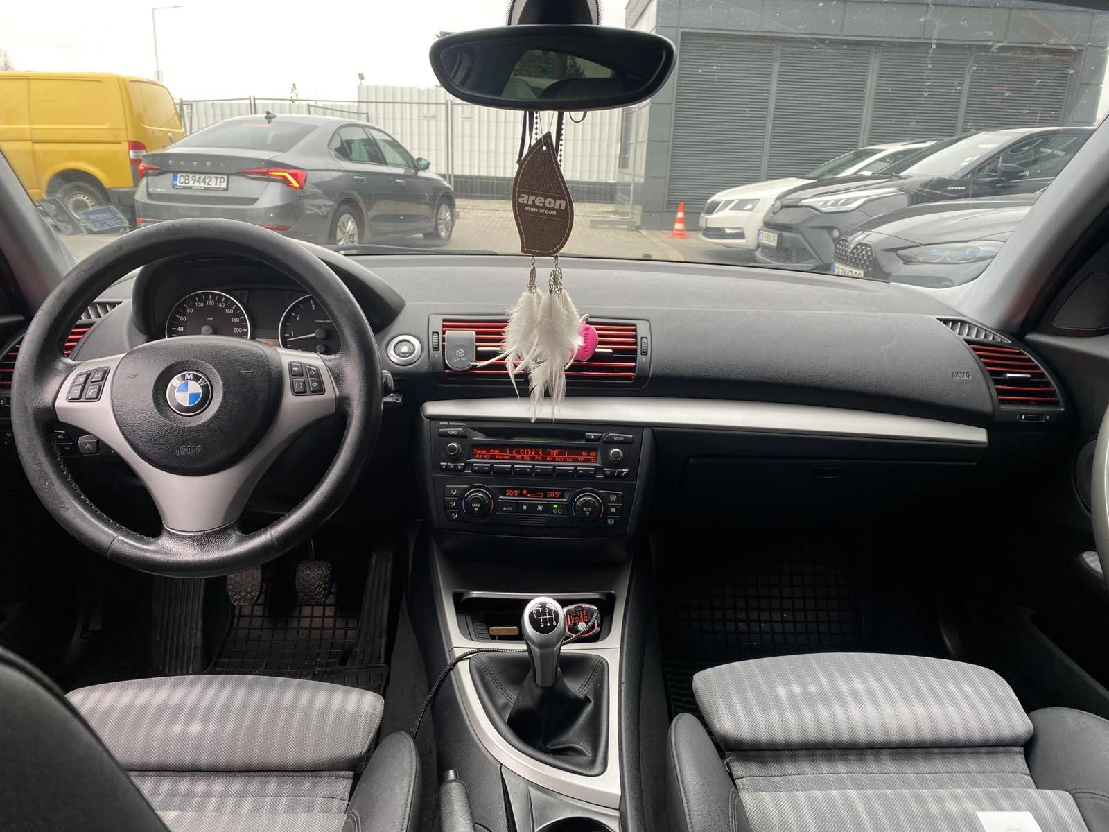 BMW 120  - изображение 6