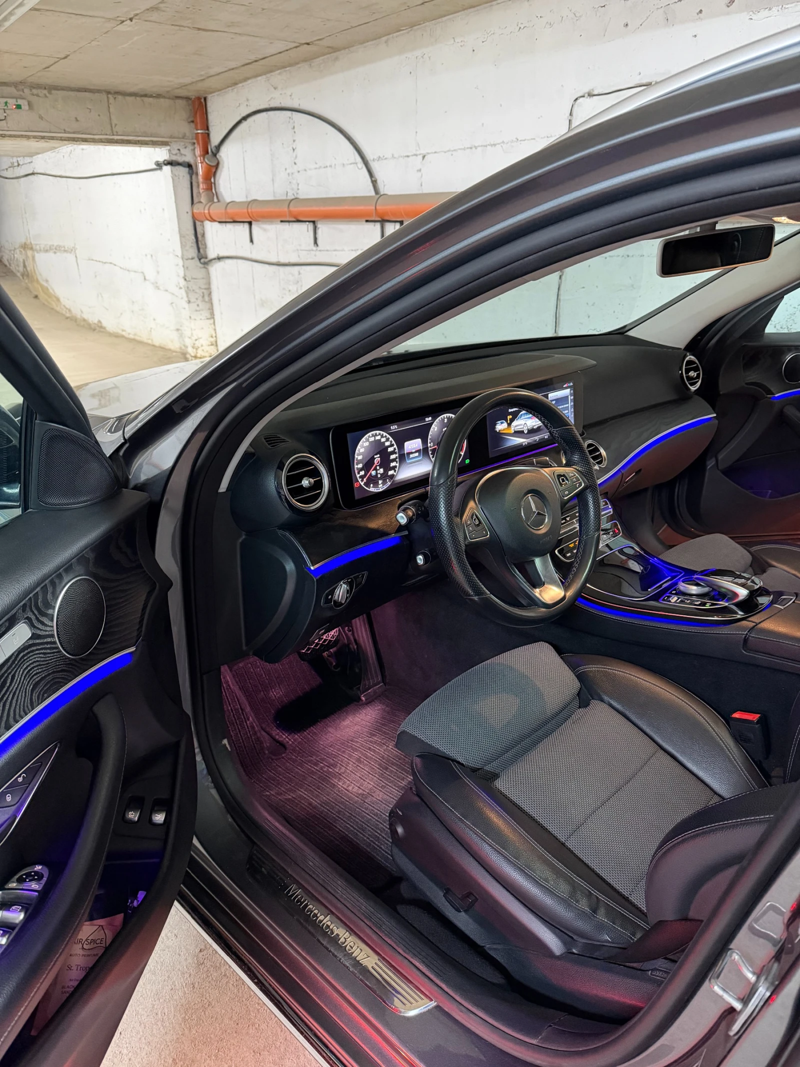 Mercedes-Benz E 350 4matic, снимка 16 - Автомобили и джипове - 53952387