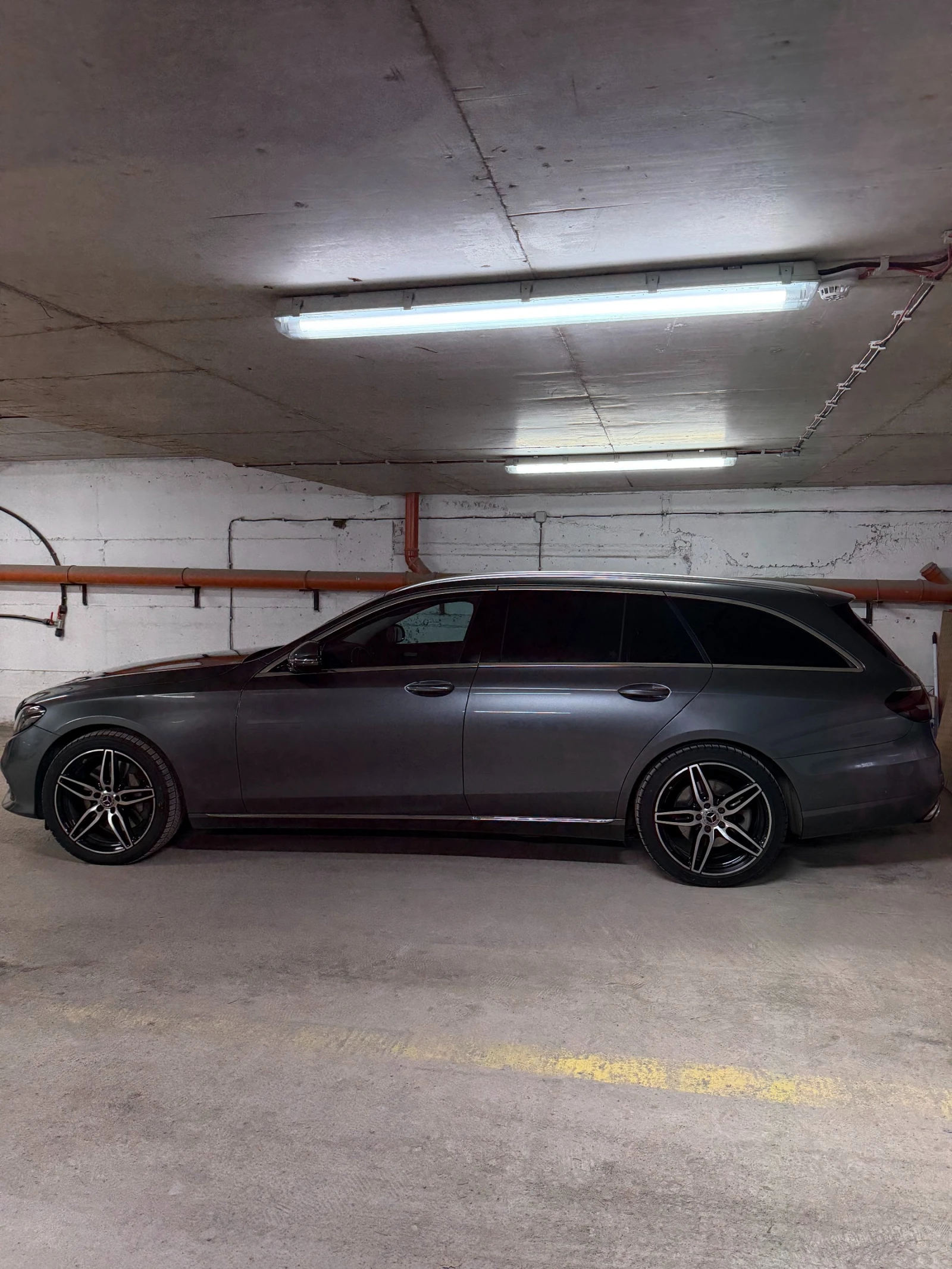 Mercedes-Benz E 350 4matic, снимка 7 - Автомобили и джипове - 53952387