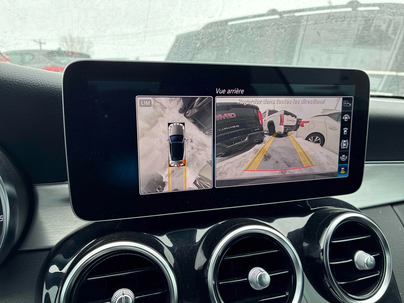 Mercedes-Benz C 300 Oбдухване * * CARFAX * * АВТО КРЕДИТ * * , снимка 11 - Автомобили и джипове - 53989758