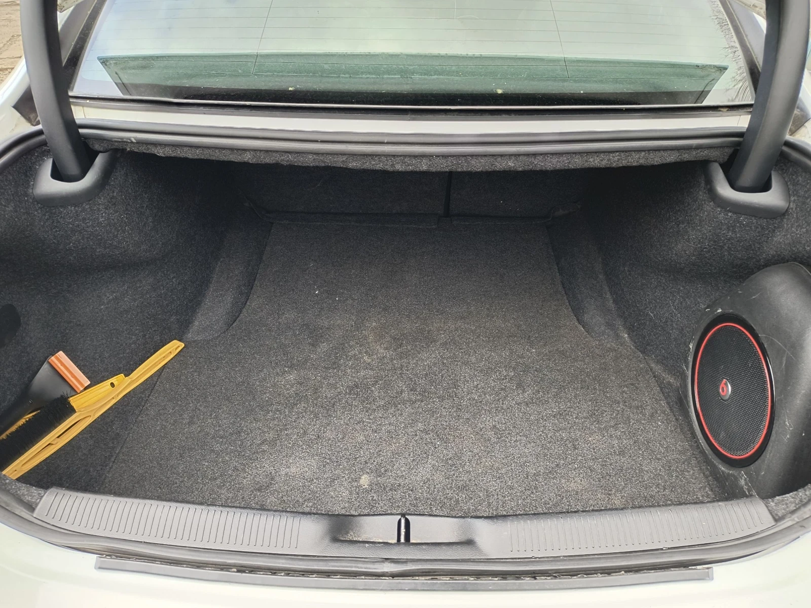 Dodge Charger SXT AWD 2017г. | 3.6 V6 | FULL EXTRAS | ОБСЛУЖЕН, снимка 10 - Автомобили и джипове - 53994968