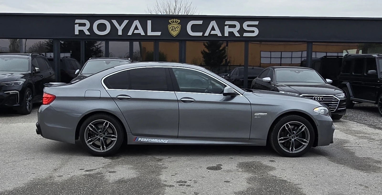 BMW 535 Kamera* M Performance* Carbon* Pamet* , снимка 4 - Автомобили и джипове - 54219374