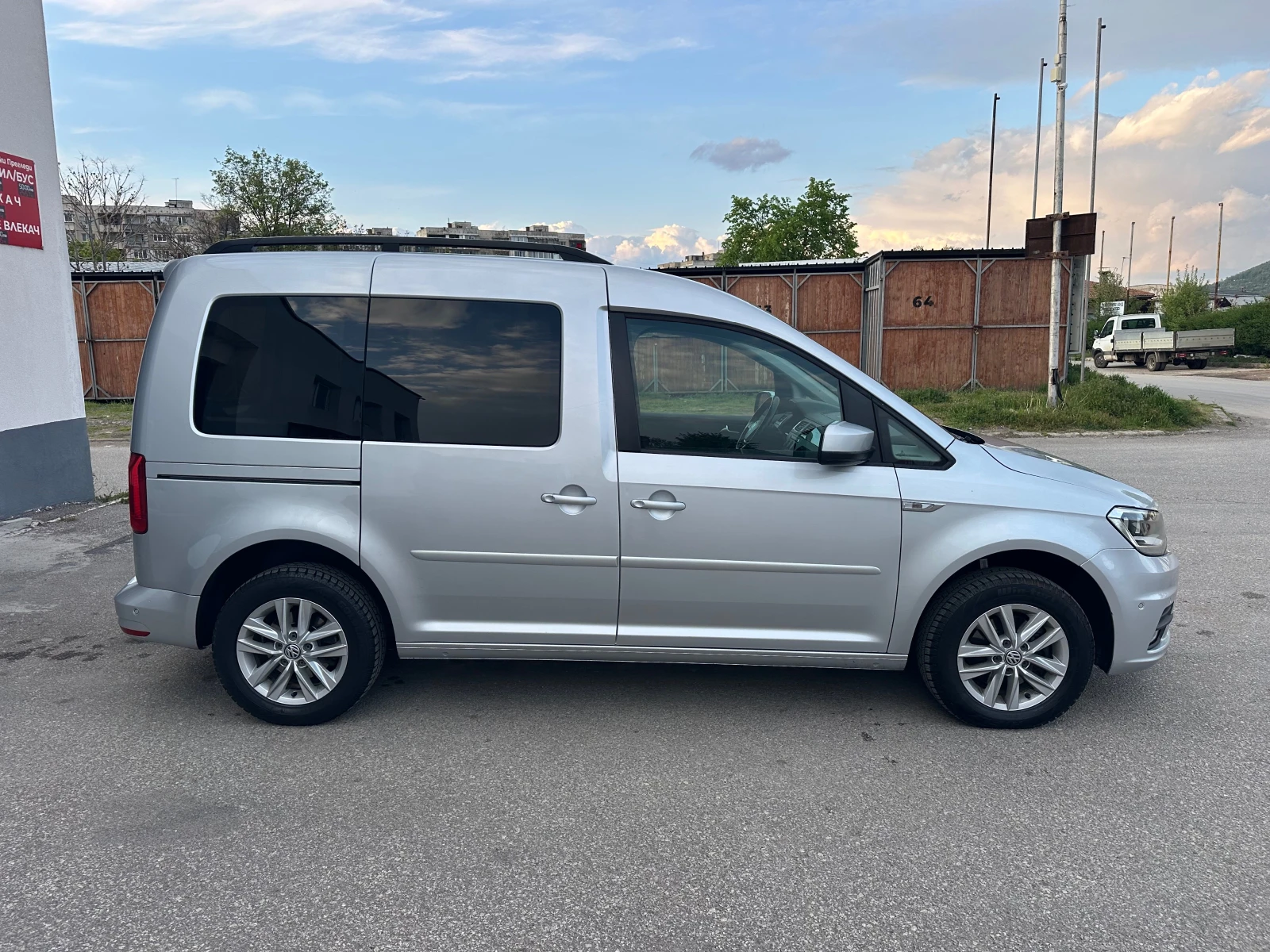 VW Caddy 2.0TDI DSG ��������� Distronic | Mobile.bg � ����������� 8