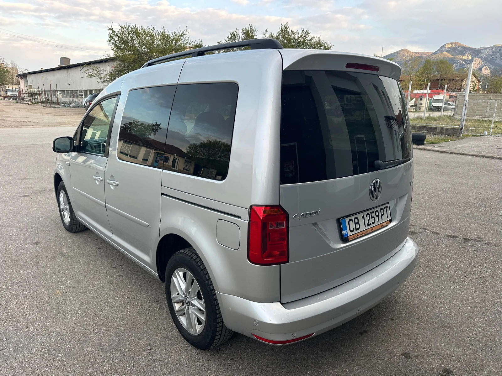 VW Caddy 2.0TDI DSG ��������� Distronic | Mobile.bg � ����������� 5