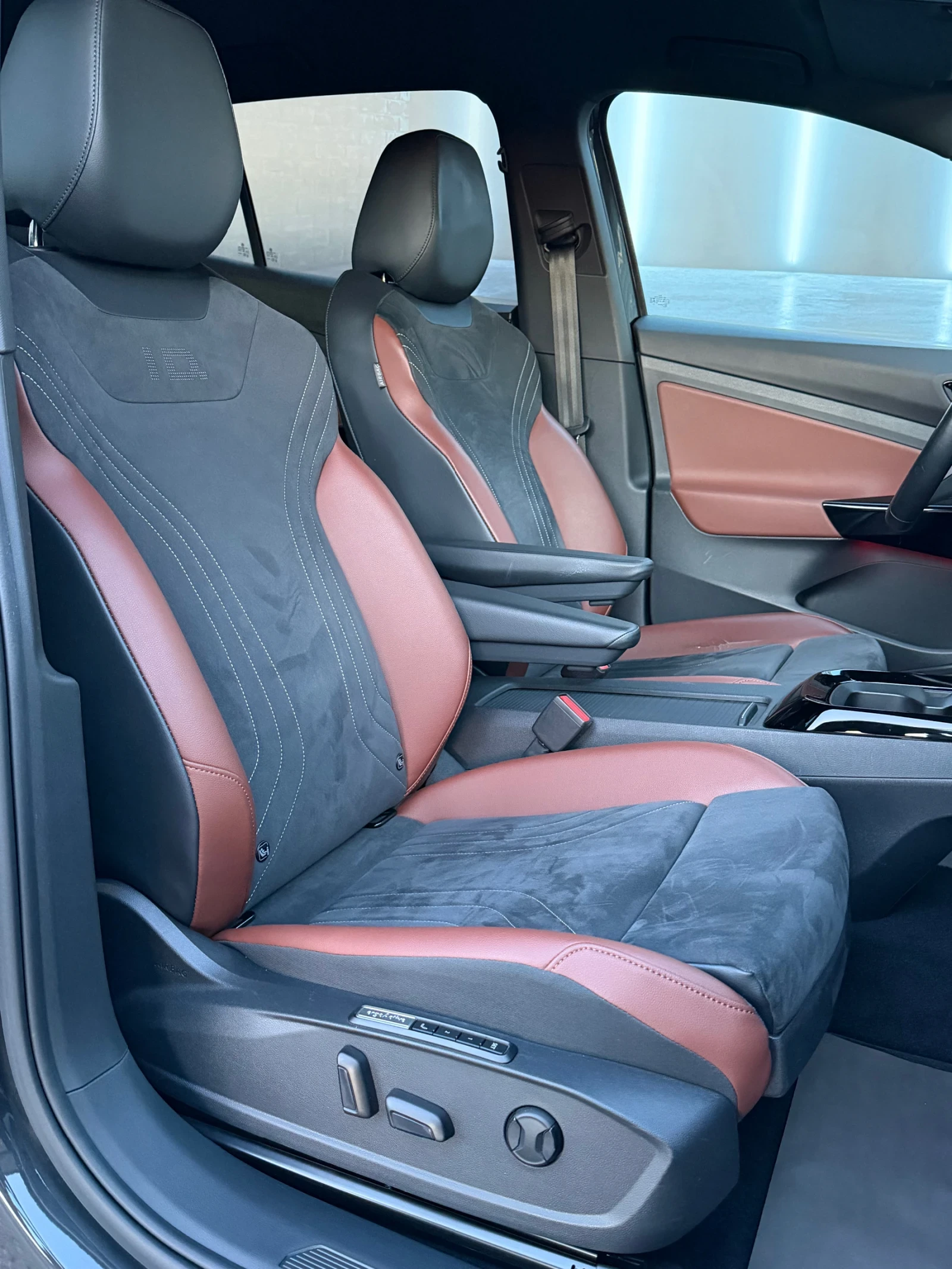 VW ID.4 Pro 82kw, снимка 15 - Автомобили и джипове - 54333439