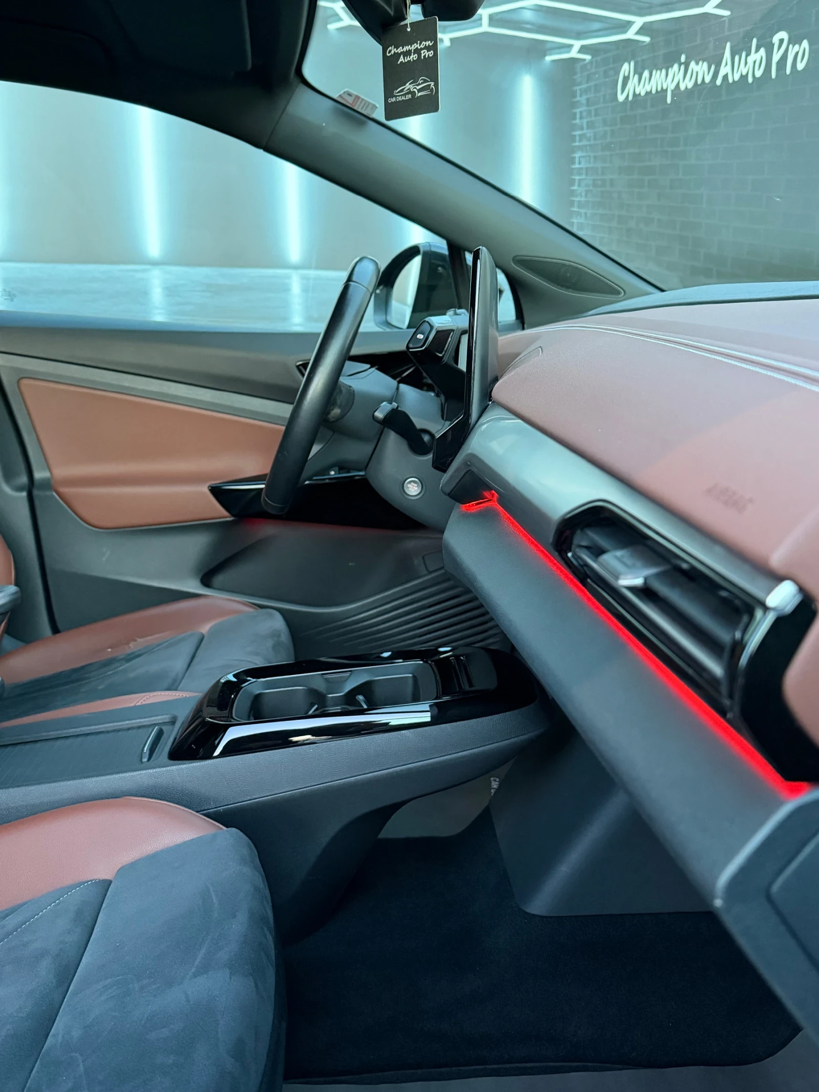 VW ID.4 Pro 82kw, снимка 13 - Автомобили и джипове - 54333439