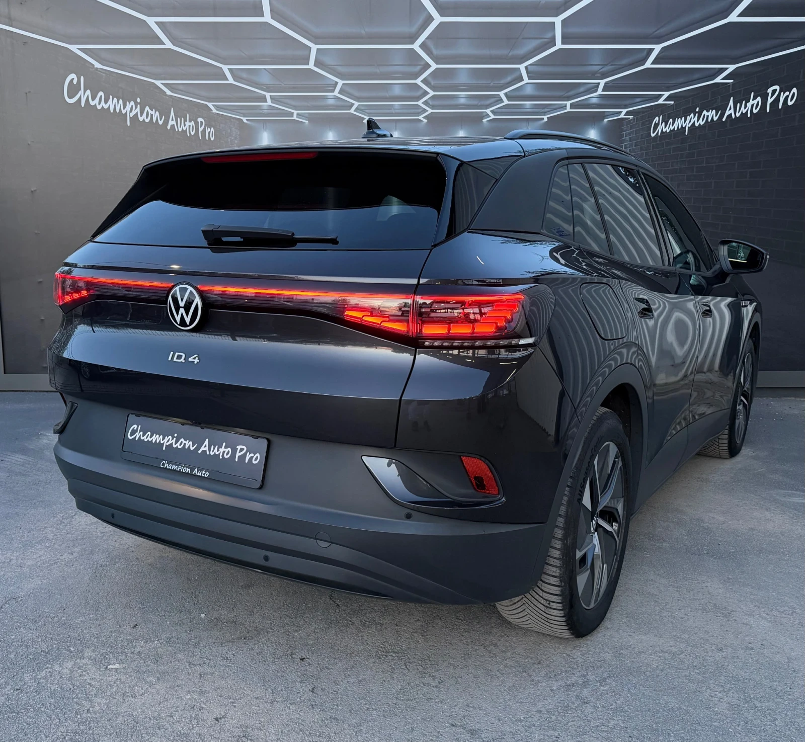 VW ID.4 Pro 82kw, снимка 6 - Автомобили и джипове - 54333439