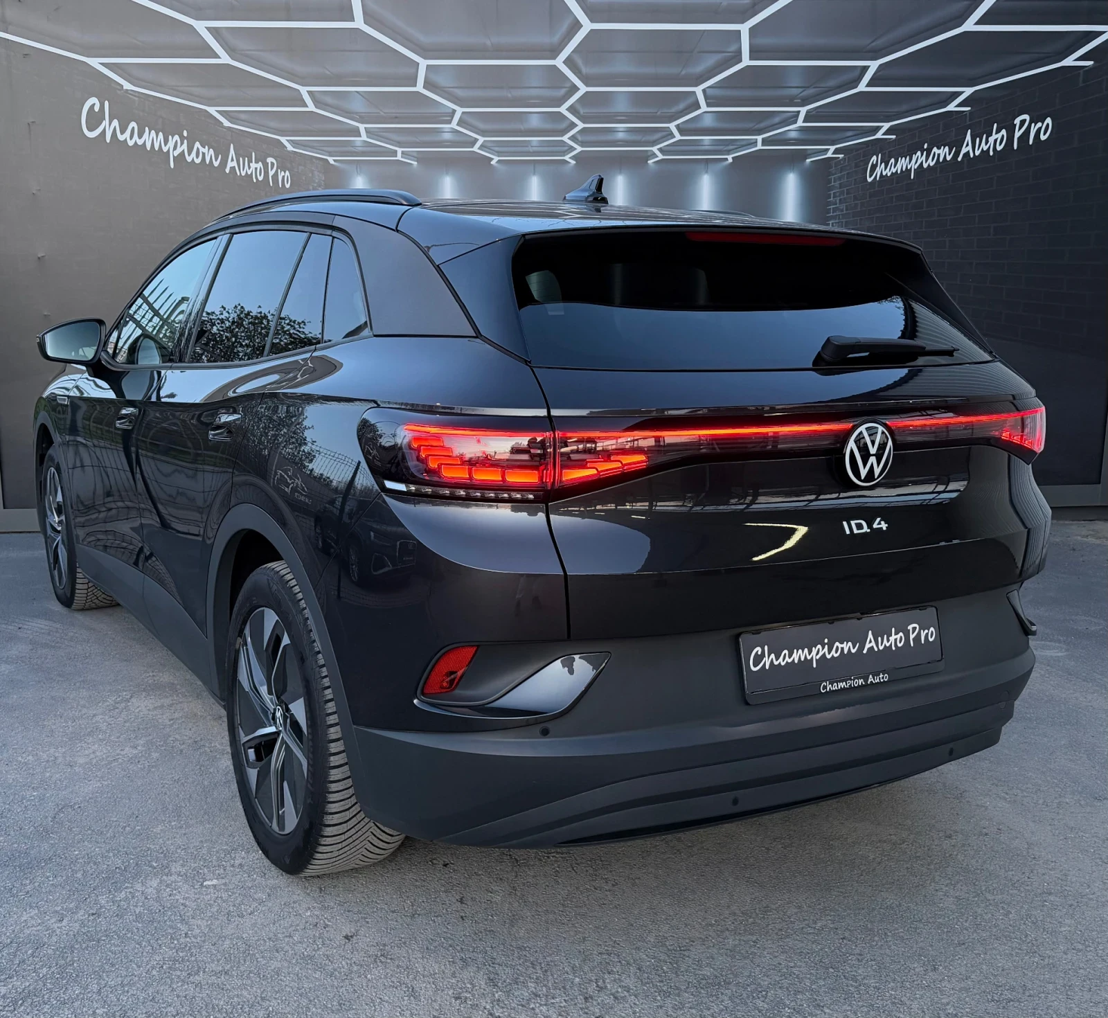 VW ID.4 Pro 82kw, снимка 4 - Автомобили и джипове - 54333439