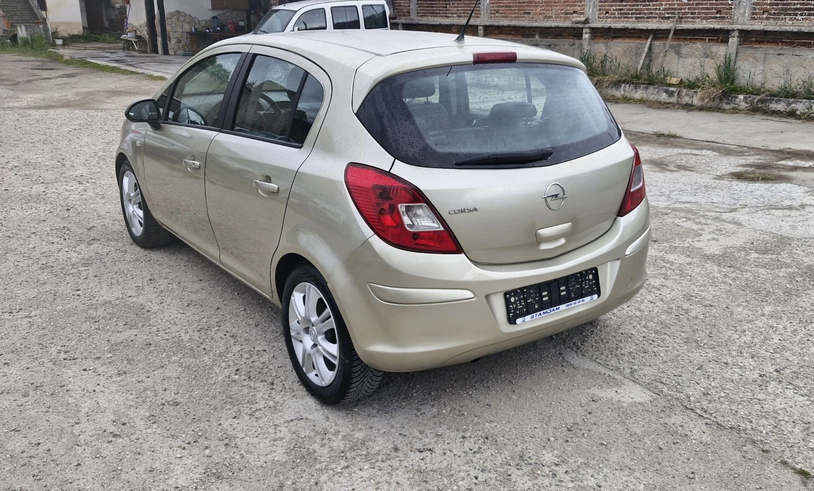 Opel Corsa 1.2i GPL 80hp, снимка 8 - Автомобили и джипове - 54585089